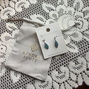 Kendra Scott Saige Small Drop Earrings